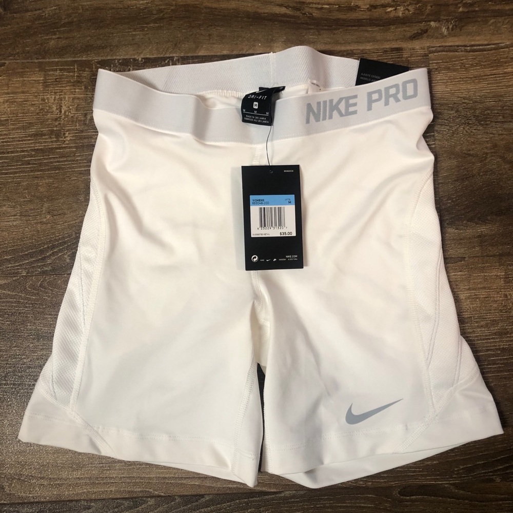 Nike women’s compression shorts. Brand new w tags